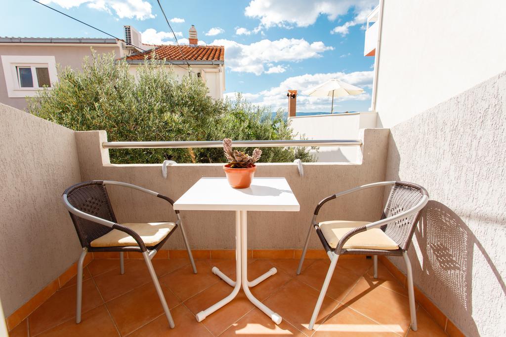 אומיס Filip Apartment חדר תמונה