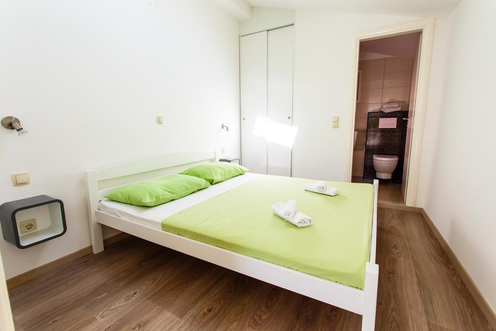 אומיס Filip Apartment חדר תמונה
